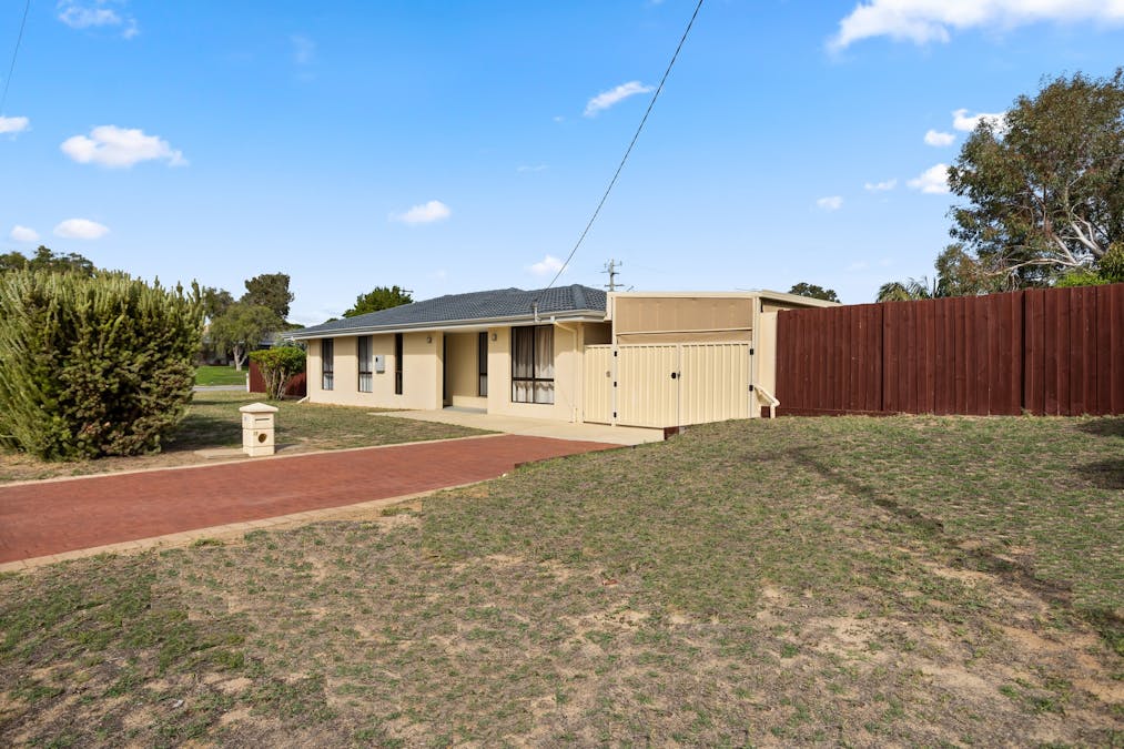 17 Mayne Way, Australind, WA, 6233 - Image 2