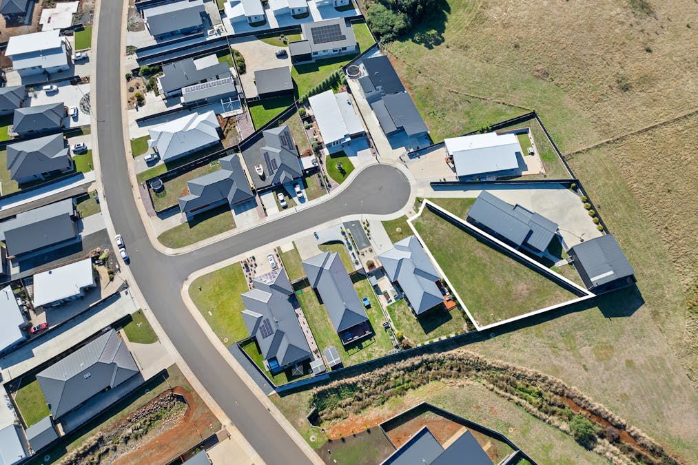 6 Emerald Court, Park Grove, TAS, 7320 - Image 3