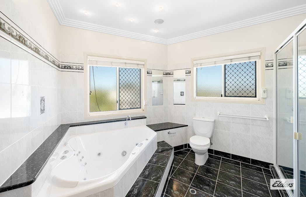 43 Wilson Street, New Auckland, QLD, 4680 - Image 16