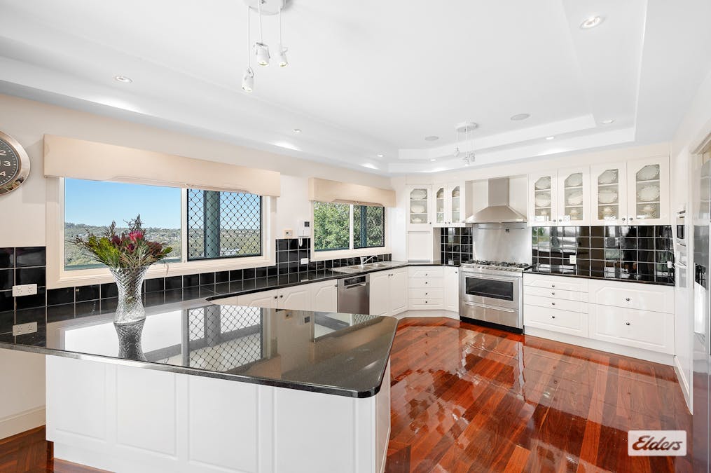 43 Wilson Street, New Auckland, QLD, 4680 - Image 9