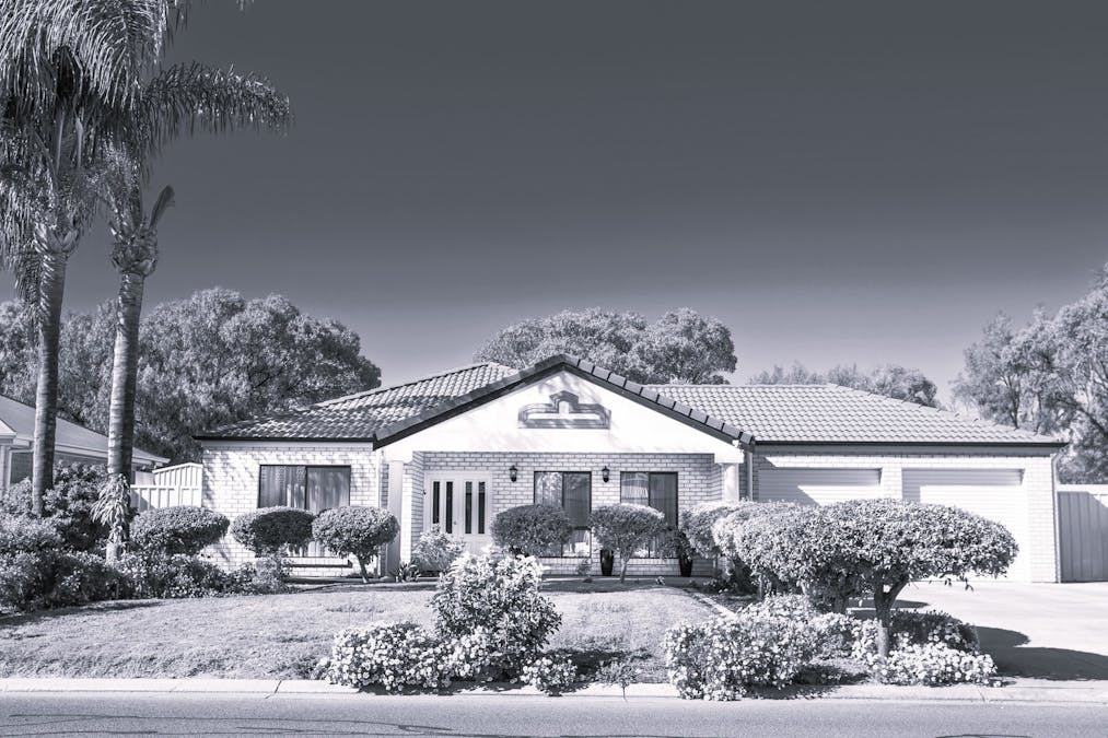 8 Flinders Street, Renmark, SA, 5341 - Image 1