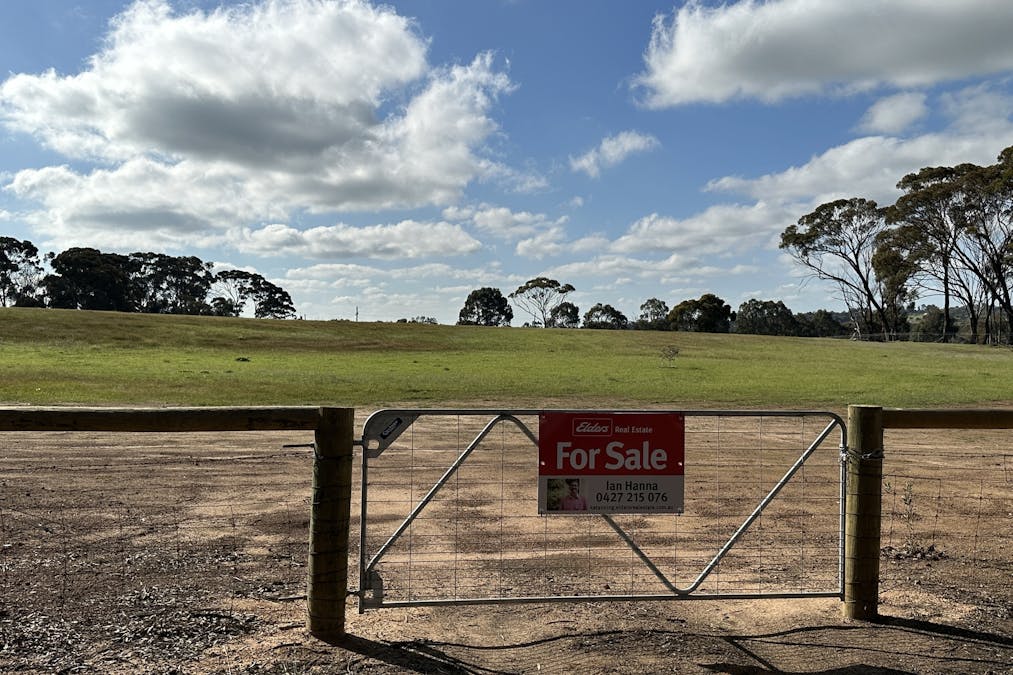 323/Robinson Road, Woodanilling, WA, 6316 - Image 2