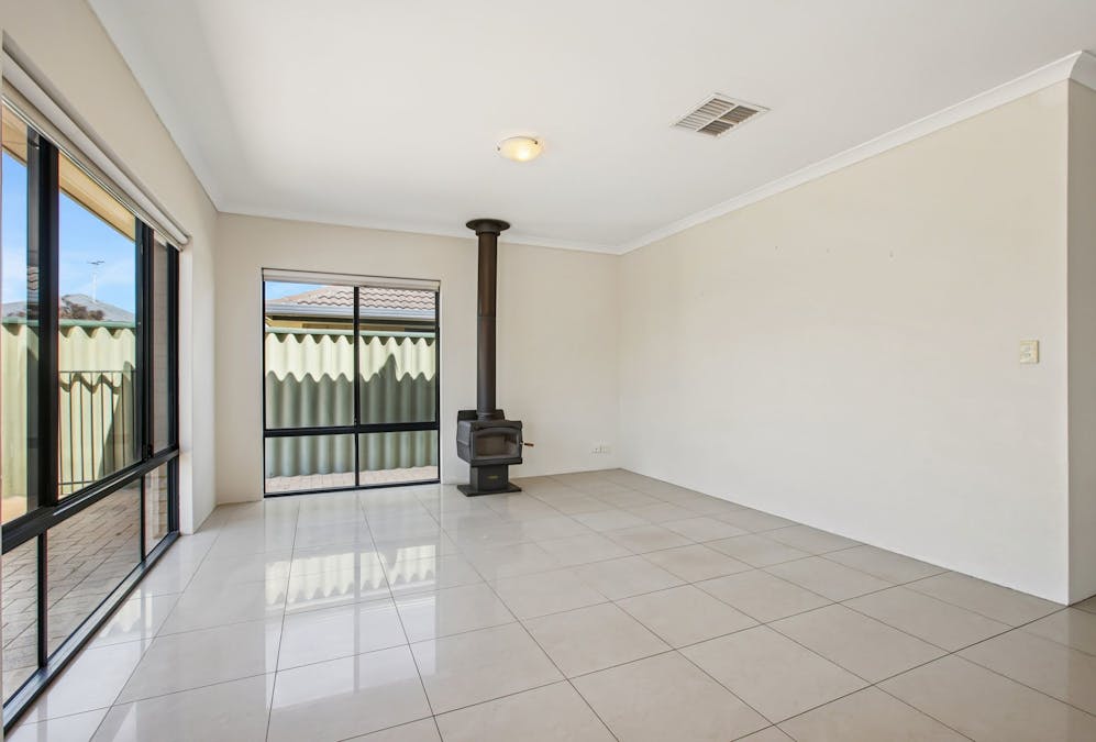 17 Brussels Circuit, Port Kennedy, WA, 6172 - Image 10