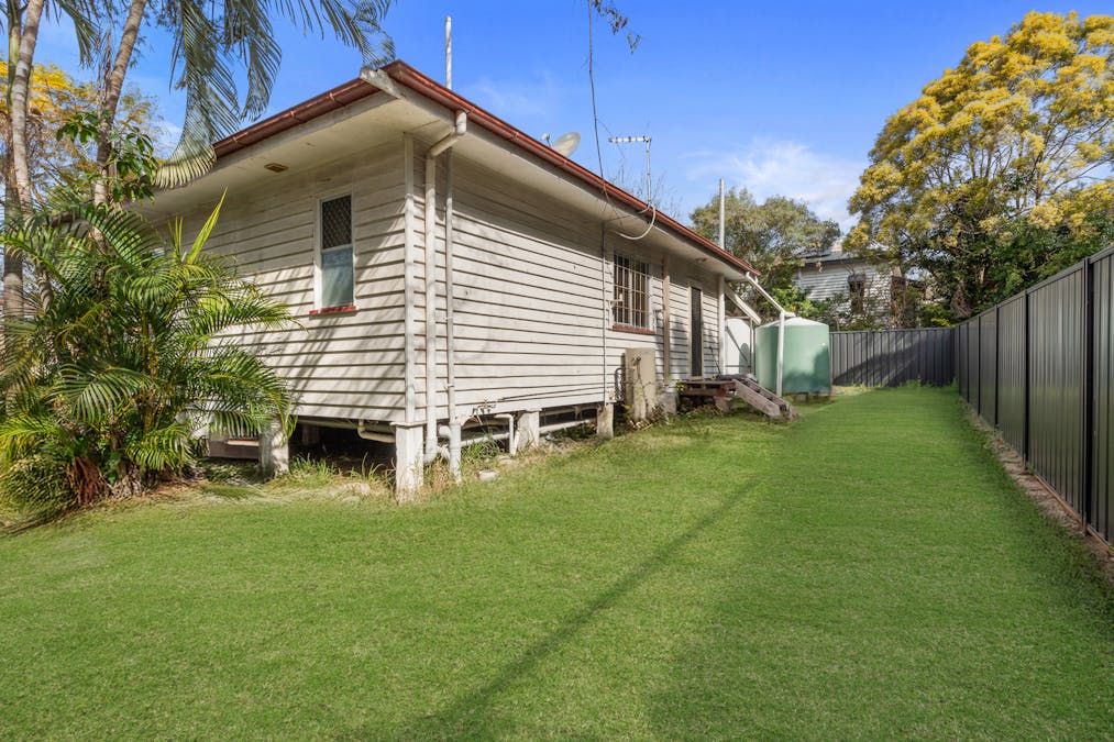 8 Barker Street, Ipswich, QLD, 4305 - Image 2