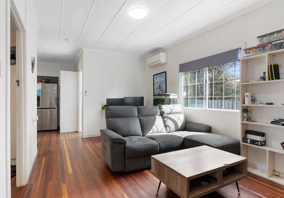 8 Barker Street, Ipswich, QLD, 4305 - Image 5