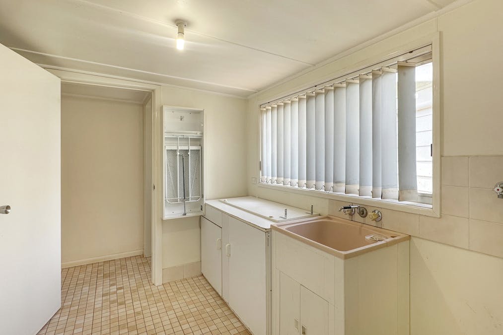 4 Maidens Avenue, Cobar, NSW, 2835 - Image 13