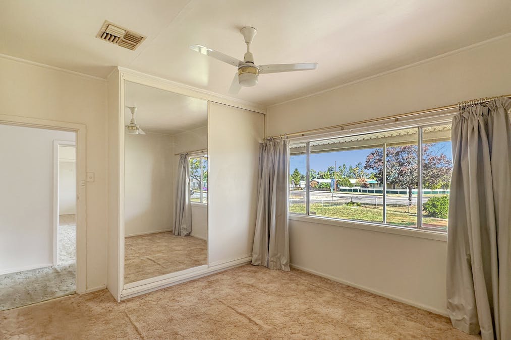 4 Maidens Avenue, Cobar, NSW, 2835 - Image 10