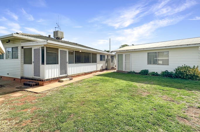 4 Maidens Avenue, Cobar, NSW, 2835 - Image 20