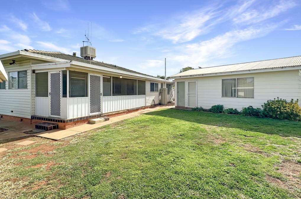 4 Maidens Avenue, Cobar, NSW, 2835 - Image 20