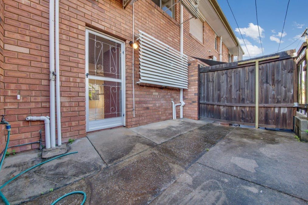 3/4 Wilmott Street, Gladstone Central, QLD, 4680 - Image 6