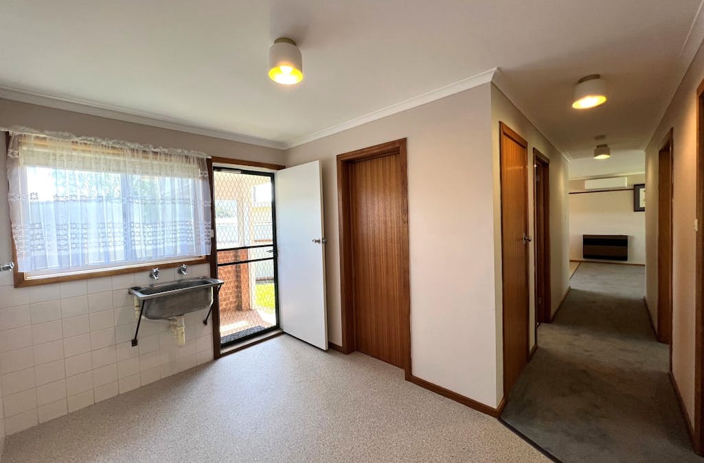 11 Clarke Street, Camperdown, VIC, 3260 - Image 10