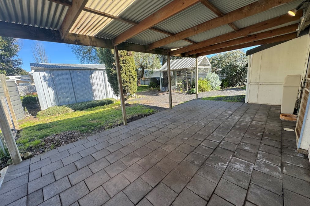 16 McCoy Street, Naracoorte, SA, 5271 - Image 11