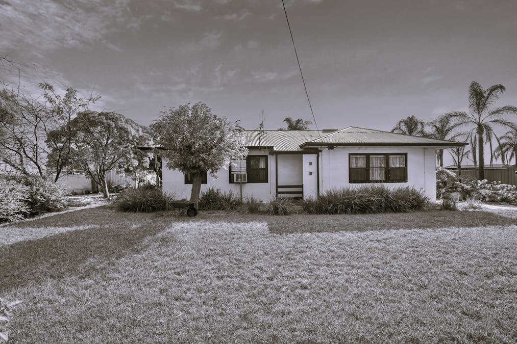 40 Casson Avenue, Loxton, SA, 5333 - Image 1