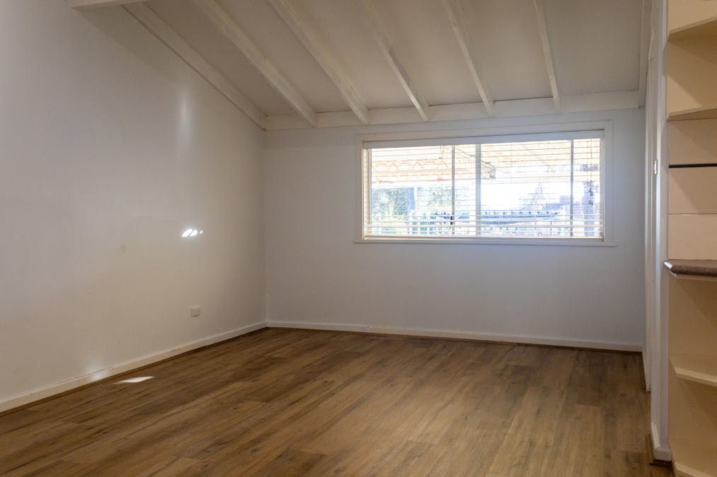 34 Throssell Road, Merredin, WA, 6415 - Image 8