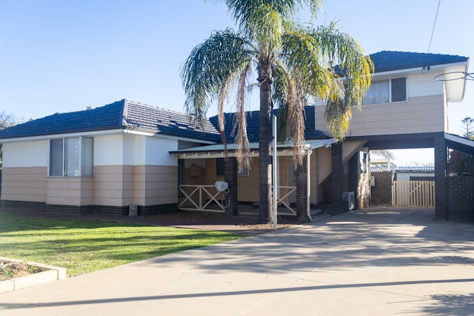 34 Throssell Road, Merredin, WA, 6415 - Image 1