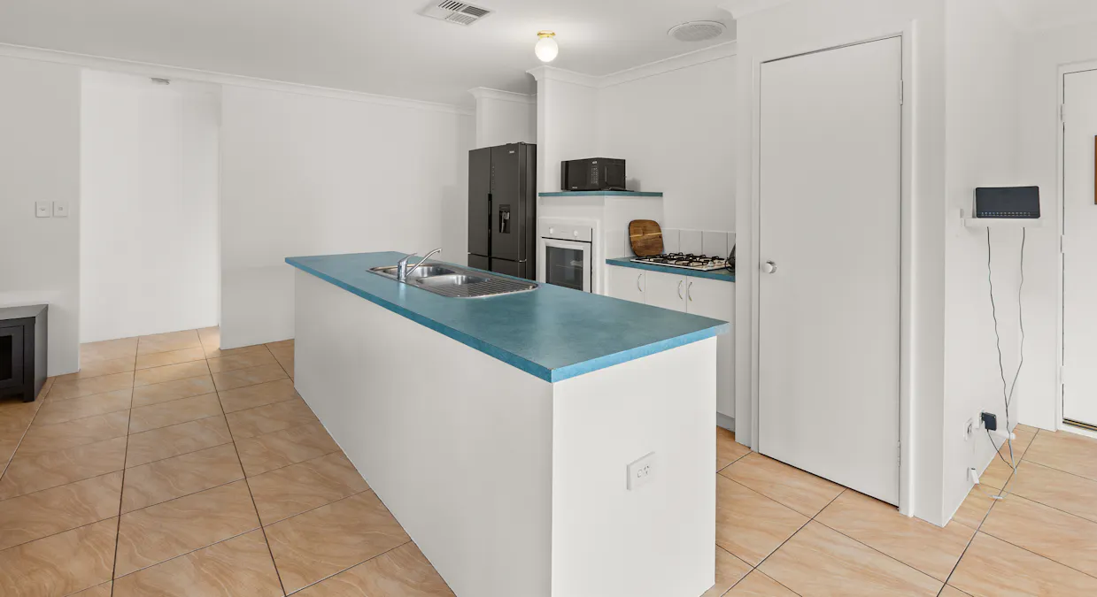 103 Macquarie Drive, Australind, WA, 6233 - Image 8