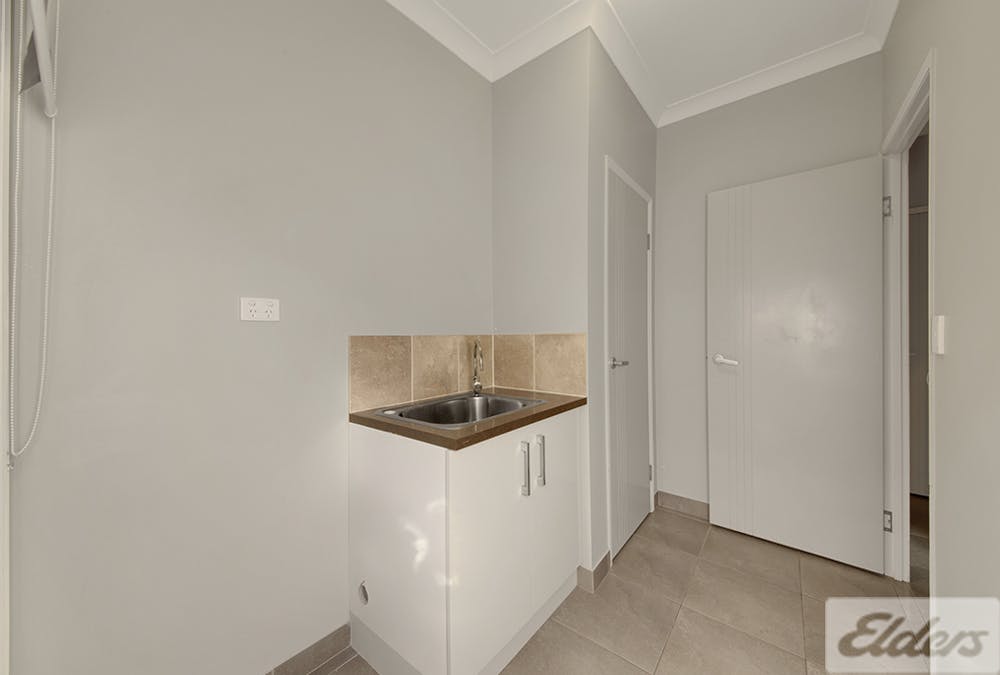 20 Briffney Street, Kirkwood, QLD, 4680 - Image 14