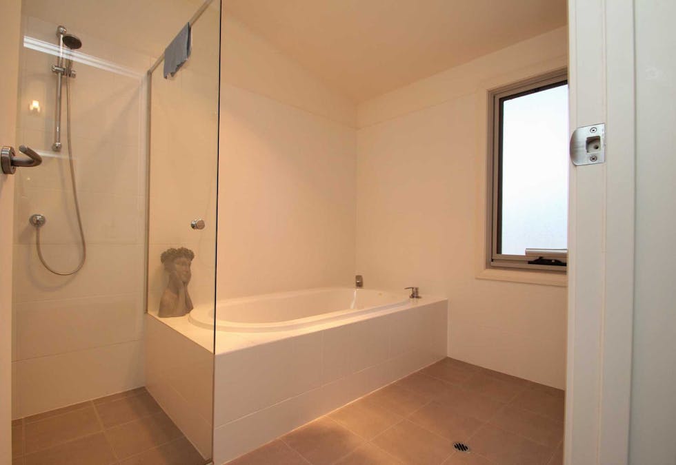 121 Norman Drive, Clare, SA, 5453 - Image 9