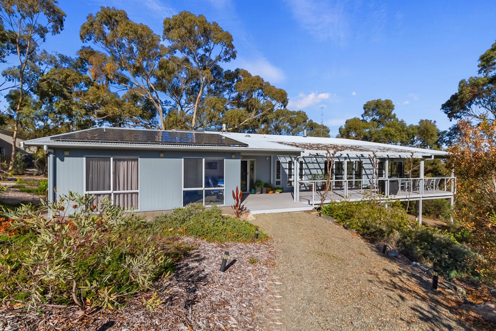 121 Norman Drive, Clare, SA, 5453 - Image 1