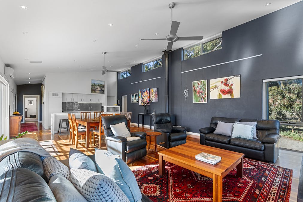 121 Norman Drive, Clare, SA, 5453 - Image 9