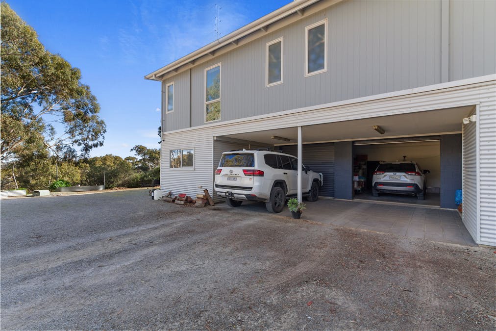 121 Norman Drive, Clare, SA, 5453 - Image 28