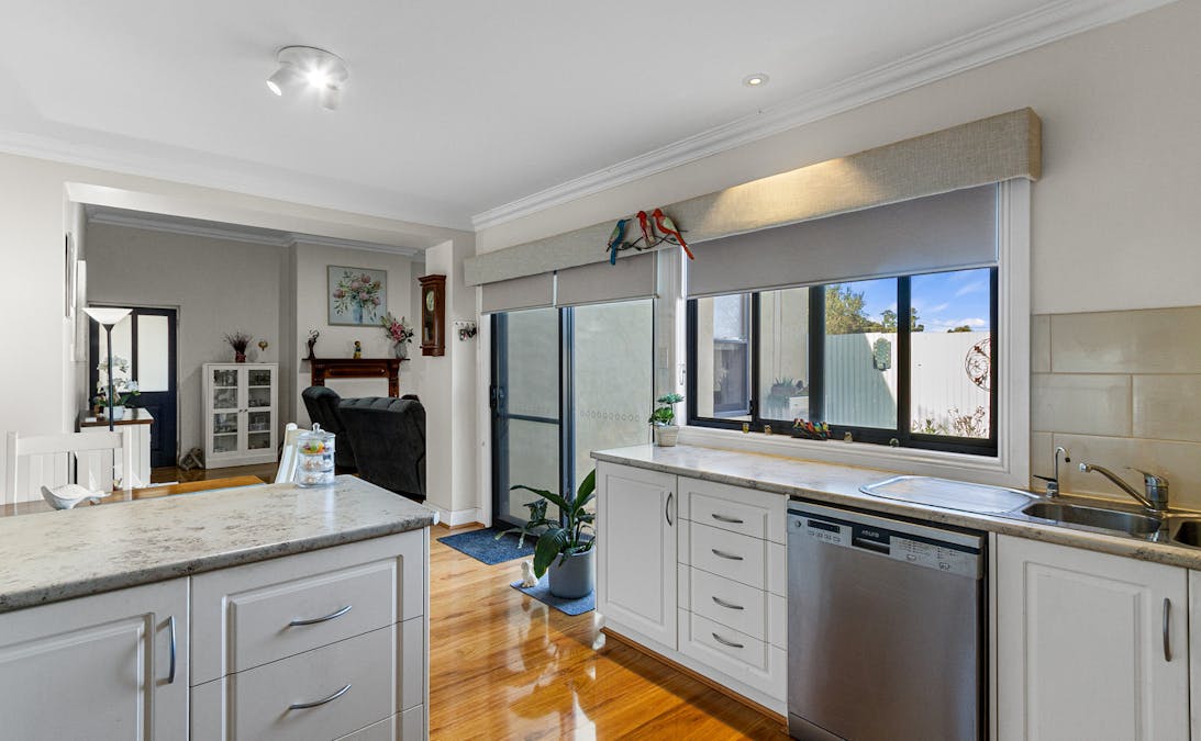 6A Welsh Place, Burra, SA, 5417 - Image 2