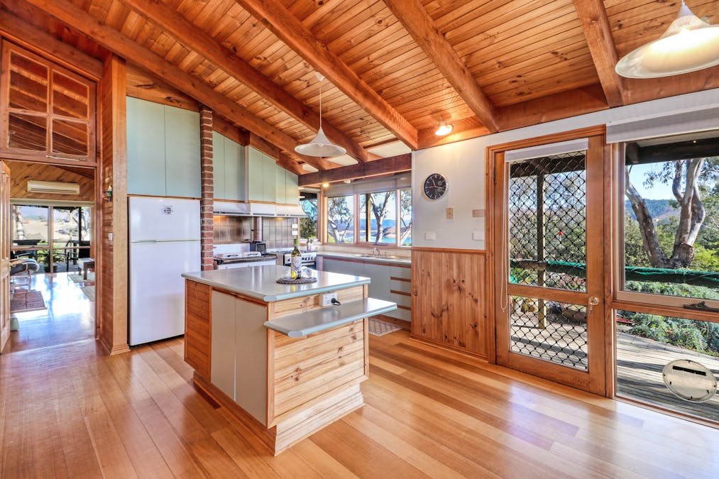 15 McMillan Point Drive, Howes Creek, VIC, 3723 - Image 6