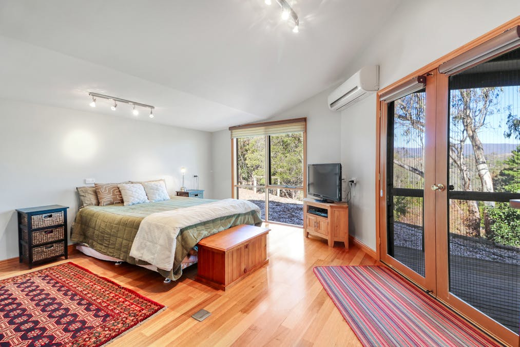 15 McMillan Point Drive, Howes Creek, VIC, 3723 - Image 10