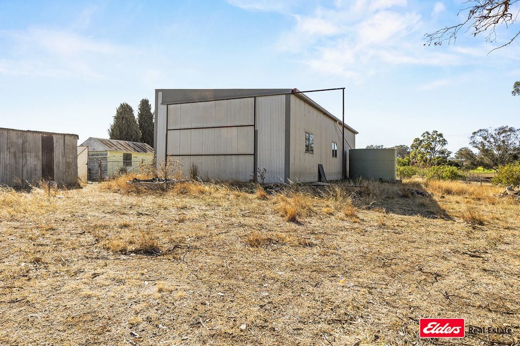74 Ricketts Road, Young, NSW, 2594 - Image 25