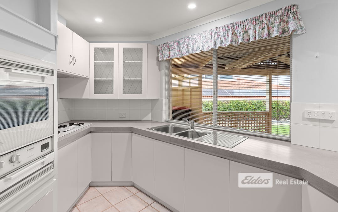 7 Keble Heights, College Grove, WA, 6230 - Image 12