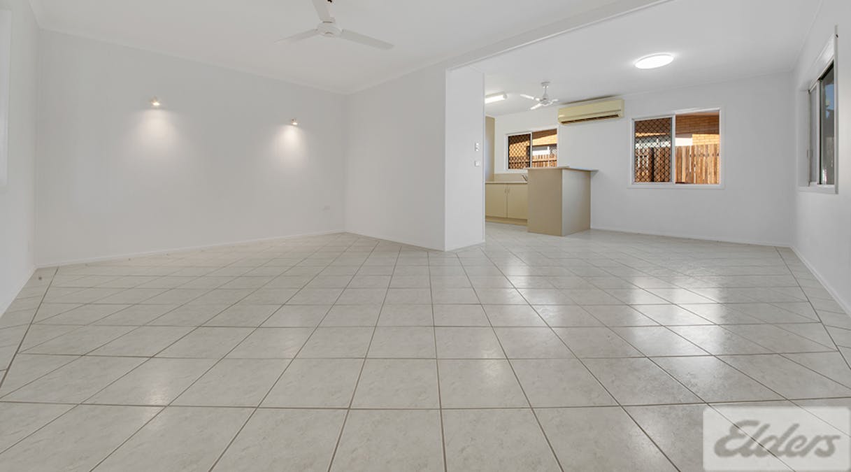 13 McGinlay Street, Clinton, QLD, 4680 - Image 2