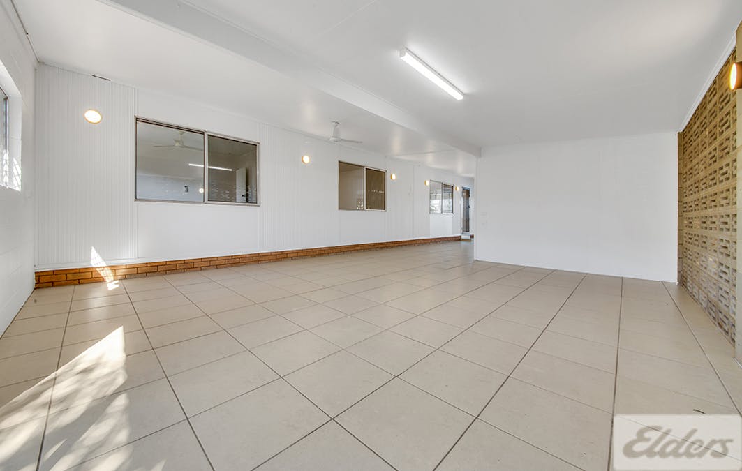 13 McGinlay Street, Clinton, QLD, 4680 - Image 11