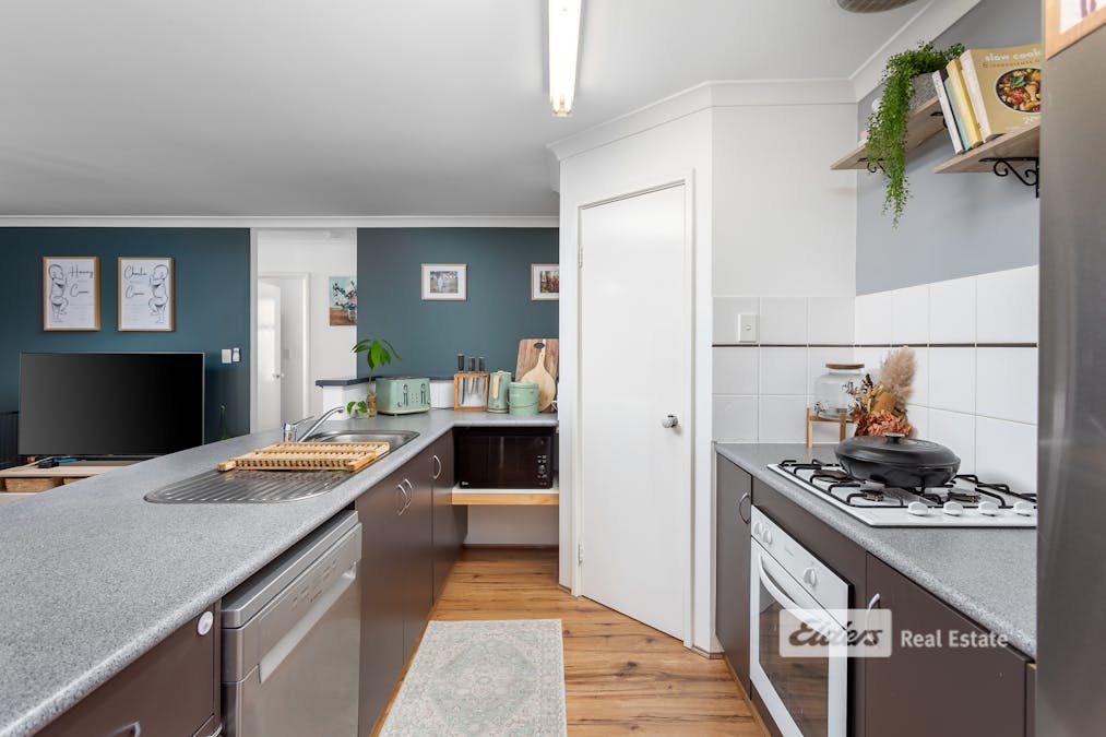 16  Cobalt Link, Australind, WA, 6233 - Image 7