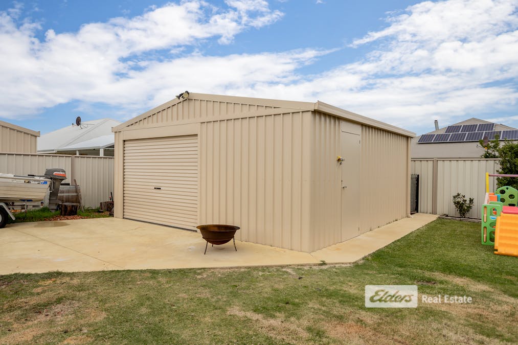 16  Cobalt Link, Australind, WA, 6233 - Image 25