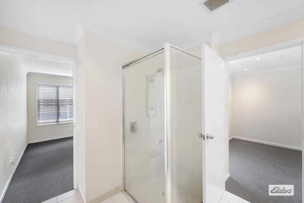 8/26 Flinders Street, West Gladstone, QLD, 4680 - Image 12