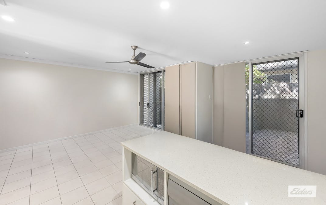 8/26 Flinders Street, West Gladstone, QLD, 4680 - Image 6