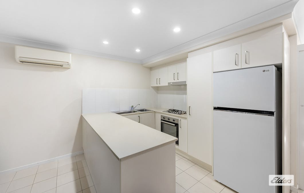 8/26 Flinders Street, West Gladstone, QLD, 4680 - Image 4