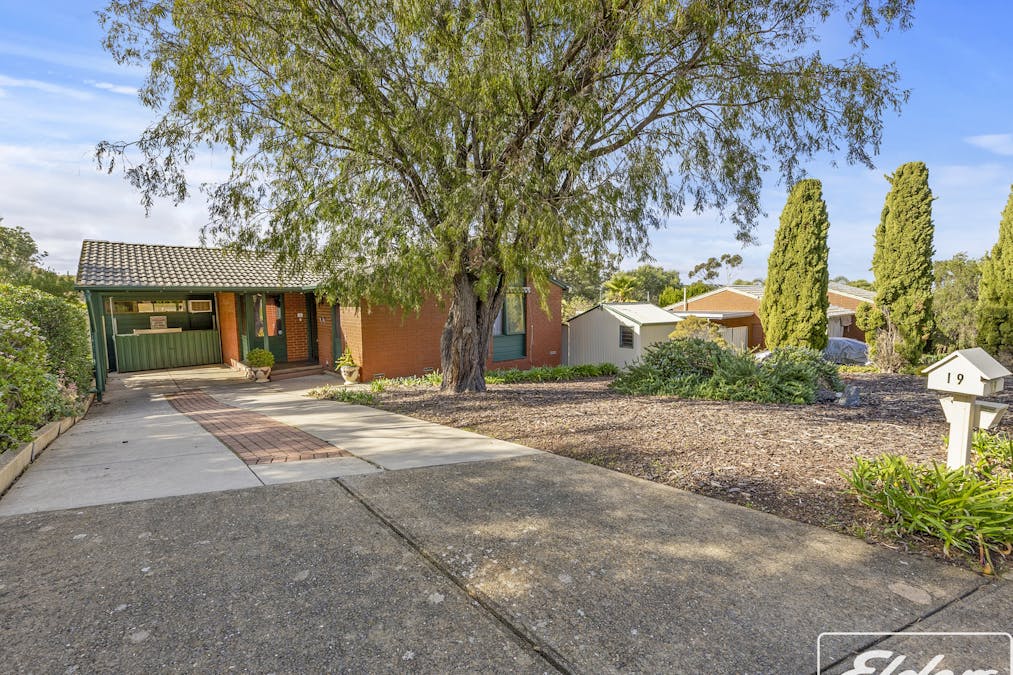 19 Olympia Crescent, Hackham West, SA, 5163 - Image 2
