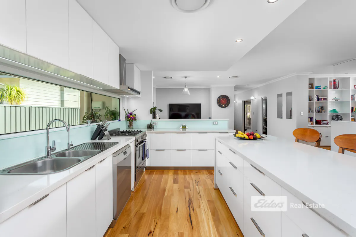 9 Stanley Street — photo 11 of 30
