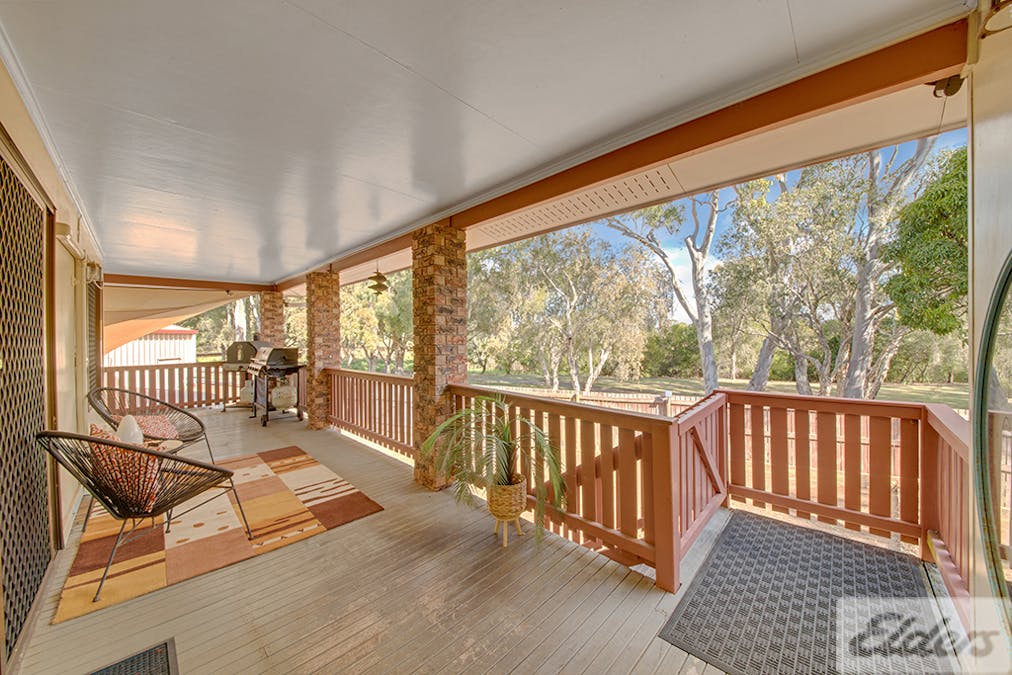 10 Perth Street, West Gladstone, QLD, 4680 - Image 15