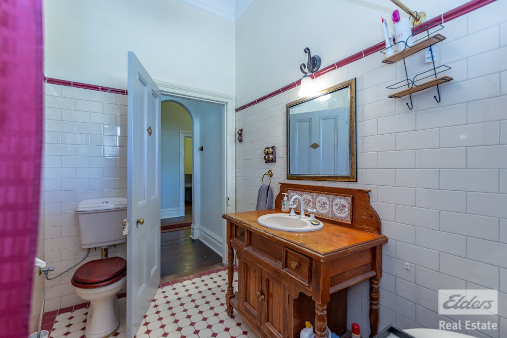 16 Hawes Street, Northam, WA, 6401 - Image 26