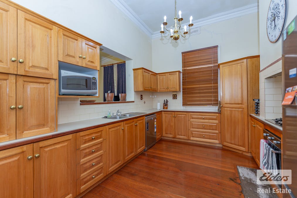 16 Hawes Street, Northam, WA, 6401 - Image 18