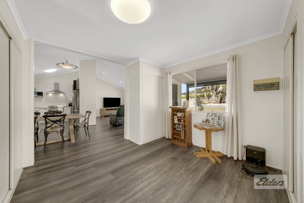 26 Surveyor Place, Beecher, QLD, 4680 - Image 4