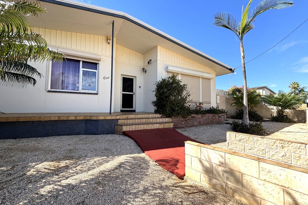 1 Hammond Street, South Carnarvon, WA, 6701 - Image 2