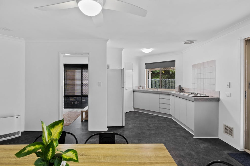 24 Nurrari Close, Waikiki, WA, 6169 - Image 4