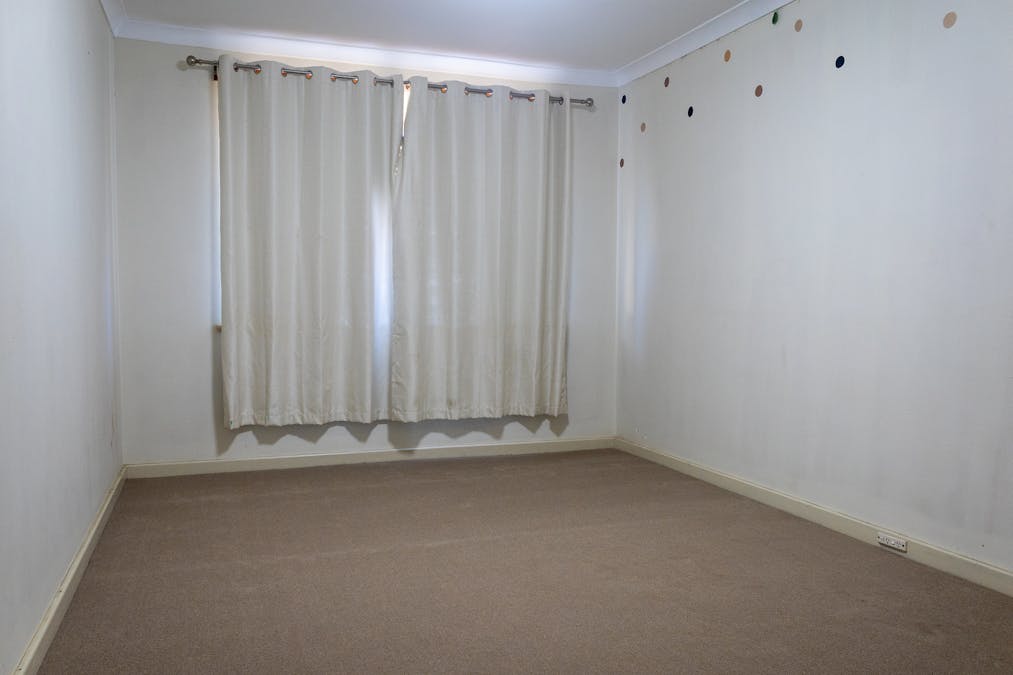 68 Kitchener Road, Merredin, WA, 6415 - Image 11