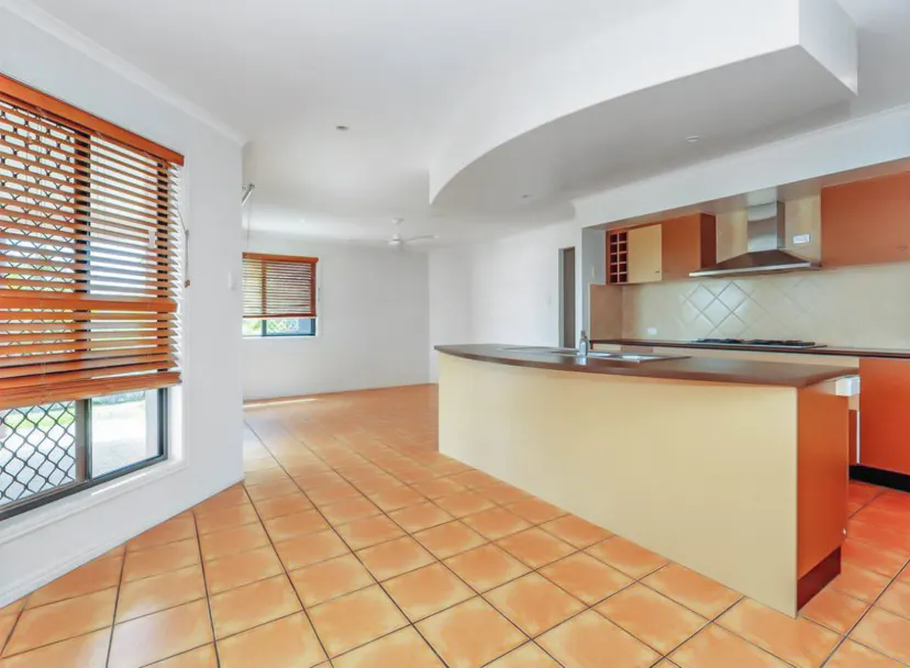 15 Sandringham Close, Telina, QLD, 4680 - Image 5
