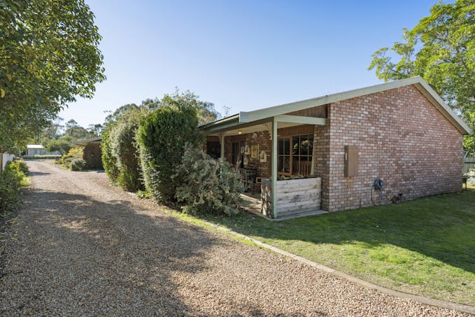 2/4 Sevens Avenue, Euroa, VIC, 3666 - Image 1