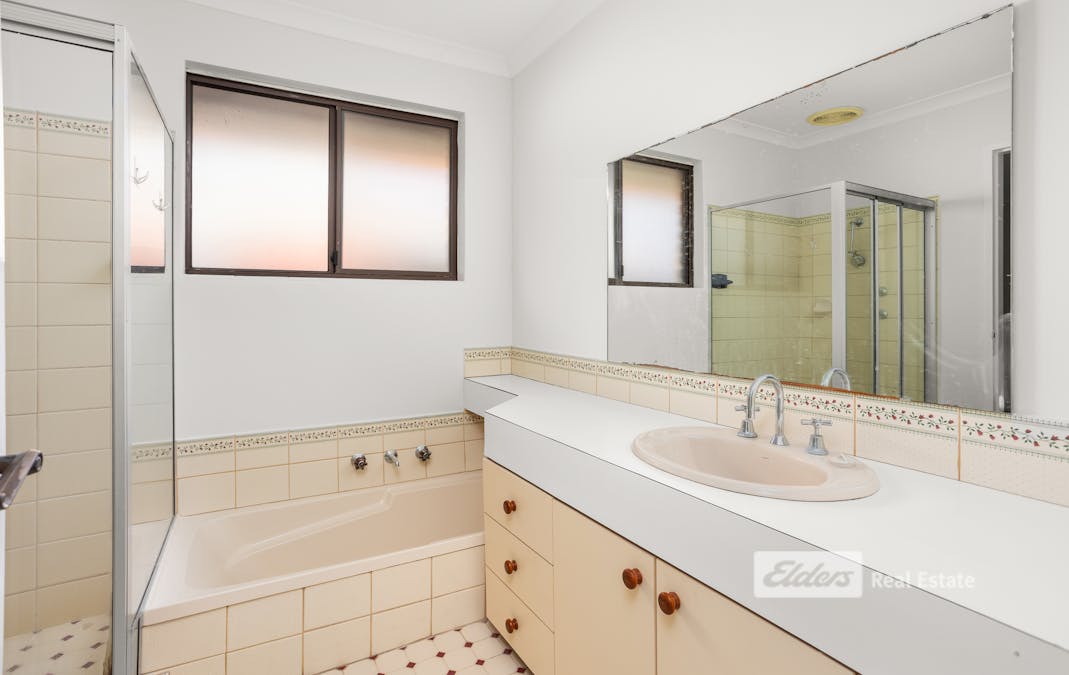 19 Lyons Way, Harvey, WA, 6220 - Image 14