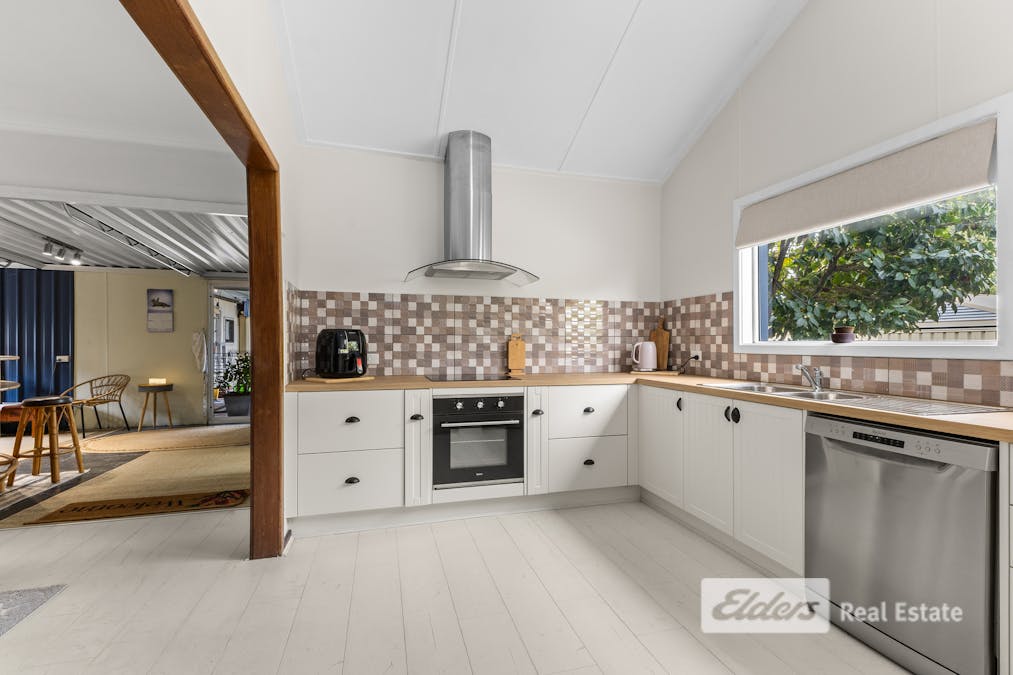 14 Jones Street, Collie, WA, 6225 - Image 8